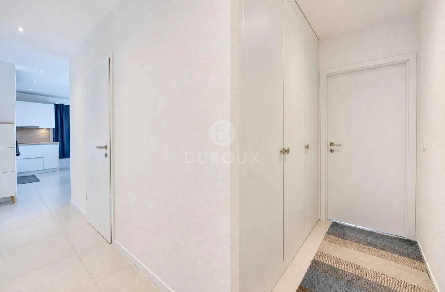 SUPERBE NOUVEAU 2.5 PIÈCES AVEC TERRASSE COUVERTE - Photo 7 sur 9