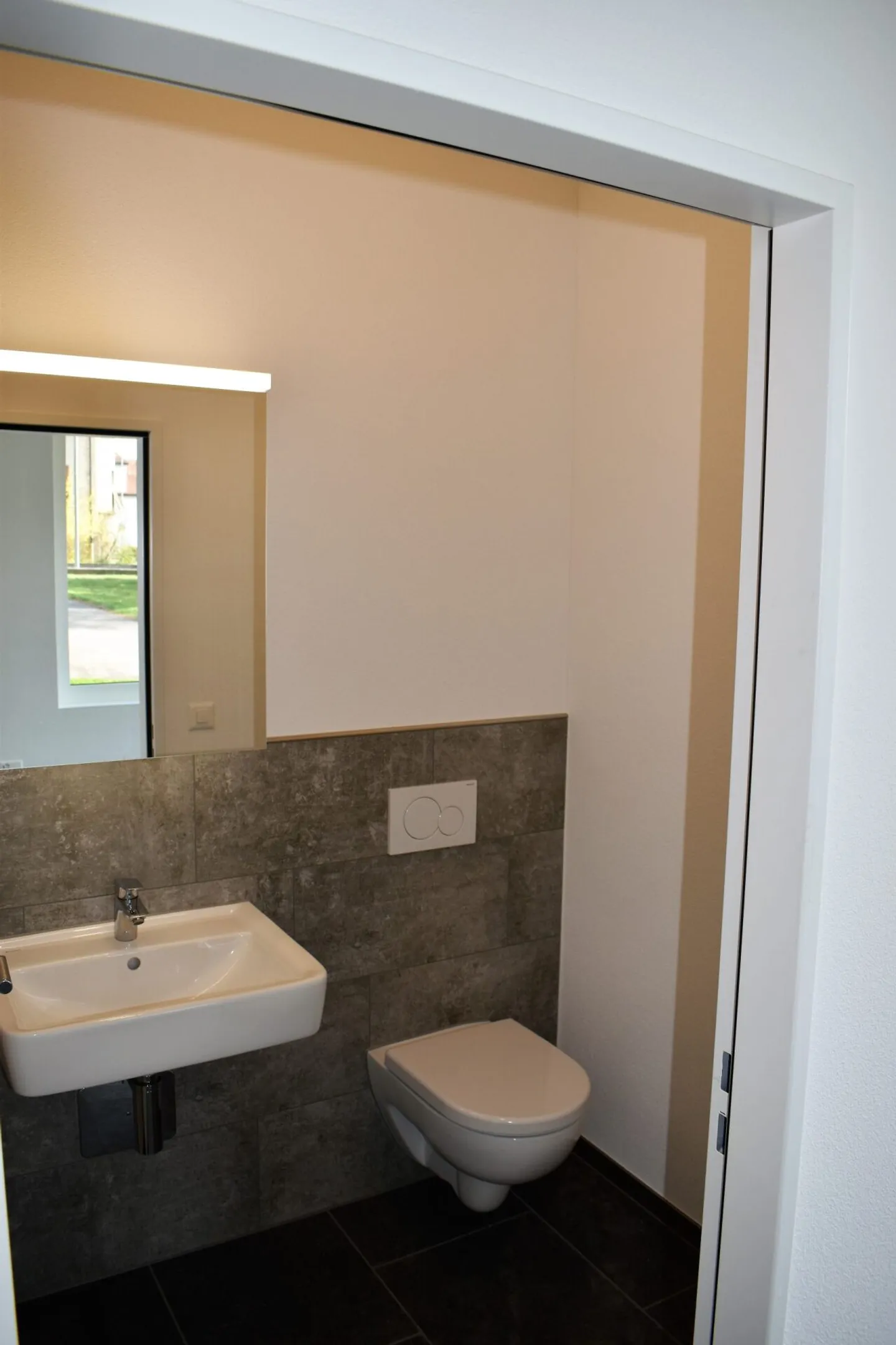 Commercial Space in Hubhof - Photo 9 of 12