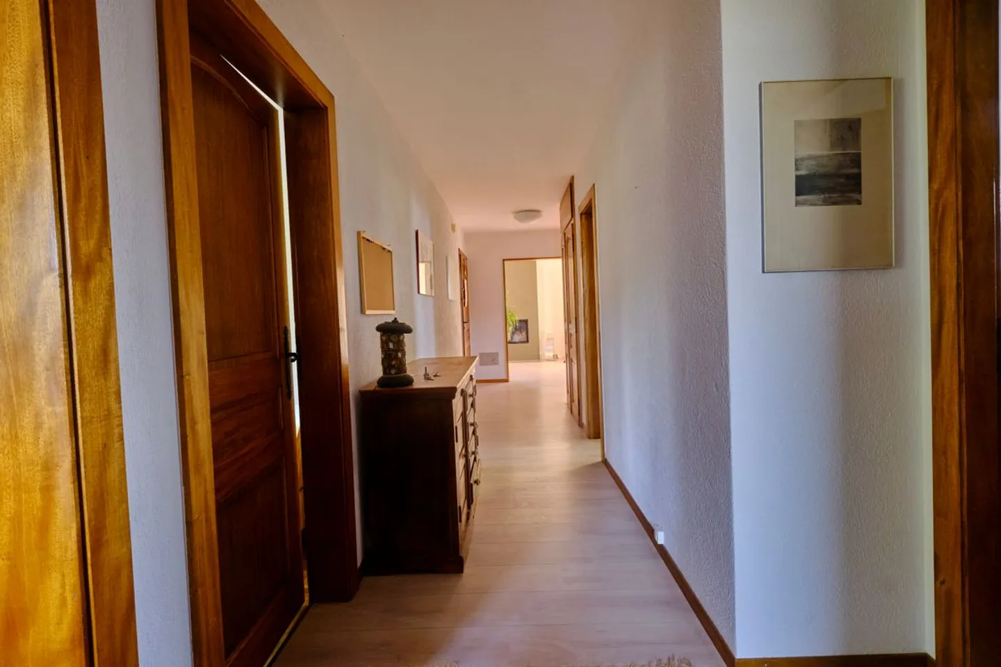 Exclusive Bright Apartment with Terrace and Garden - Photo 7 of 12