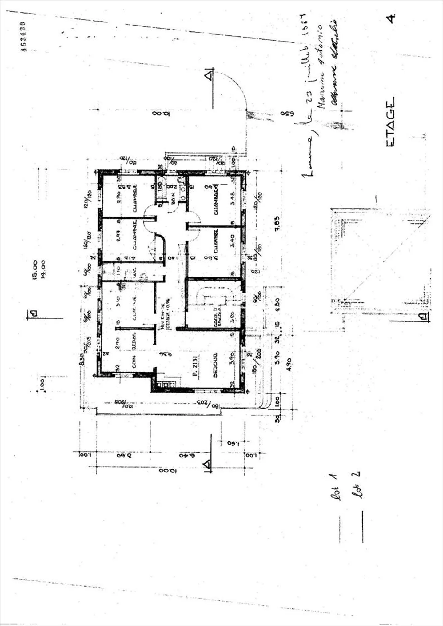 Exclusive Bright Apartment with Terrace and Garden - Photo 9 of 12