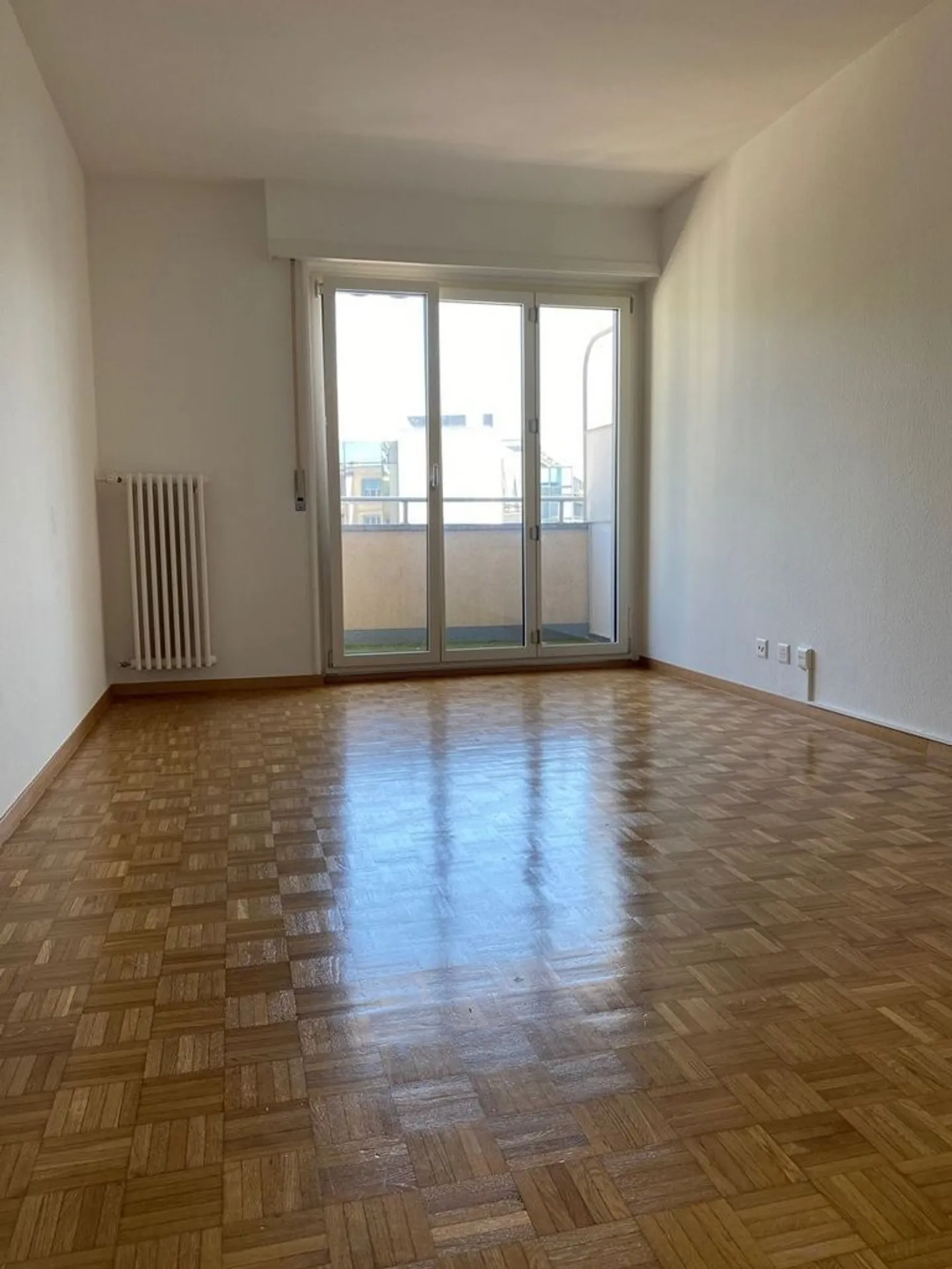 Wohnung in der Nähe des Sees verfügbar - Foto 3 von 4