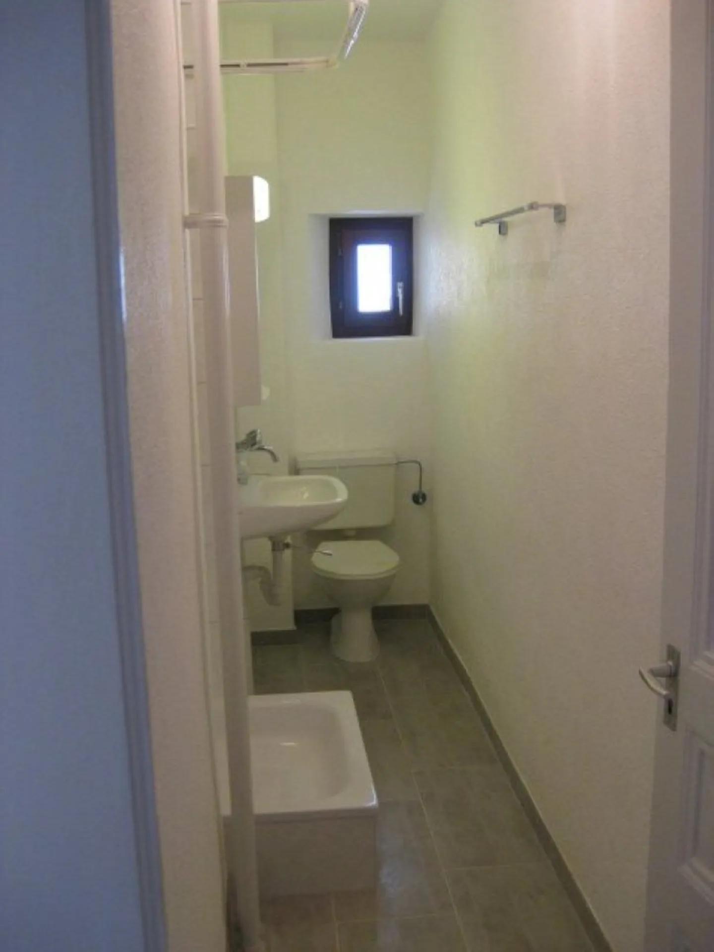 00990 - 2-Zimmer-Wohnung - Progrès 103a - La Chaux-de-Fonds - Foto 5 von 7