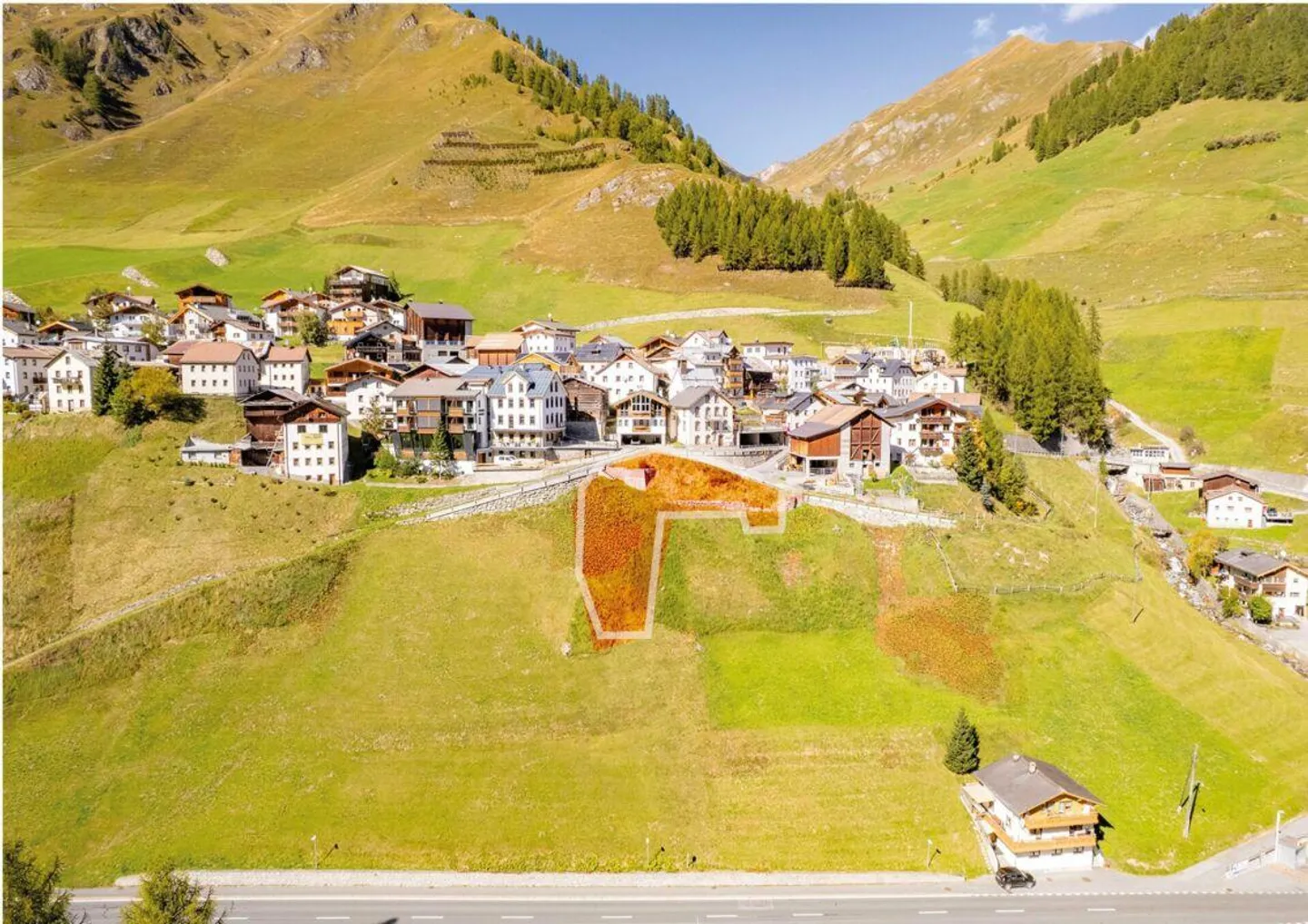 Terreno edificabile con progetto approvato e panorama da sogno - Foto 2 di 7