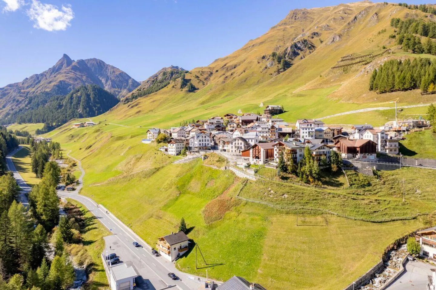 Terreno edificabile con progetto approvato e panorama da sogno - Foto 5 di 7