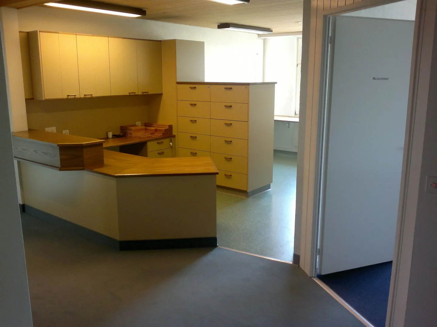 Grosszügige Arztpraxis - Foto 5 von 10