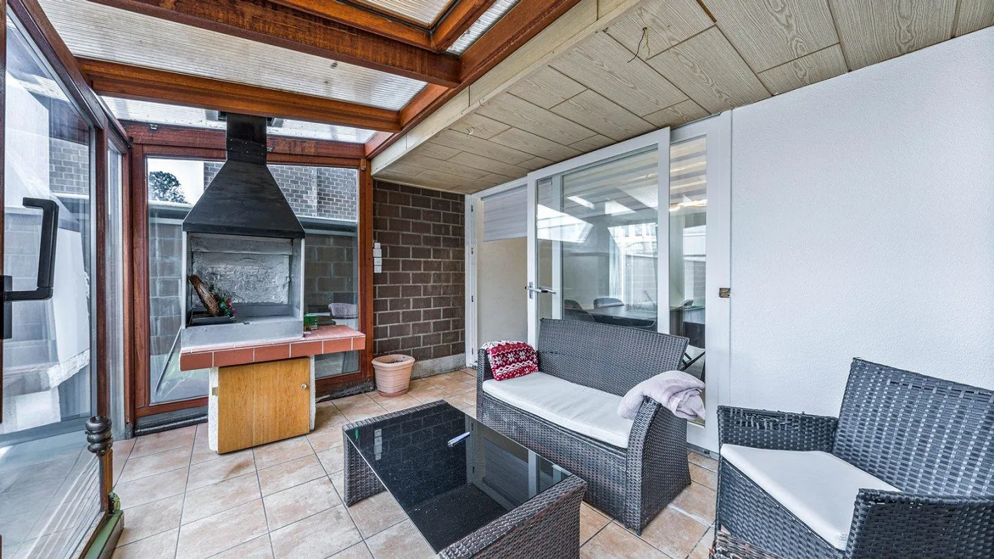 AgentSelly - Maison de ville familiale avec jardin - Photo 11 sur 13