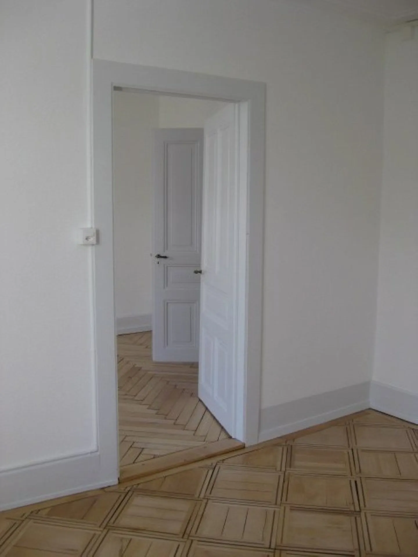 00990 - 2-Zimmer-Wohnung - Progrès 103a - La Chaux-de-Fonds - Foto 7 von 7