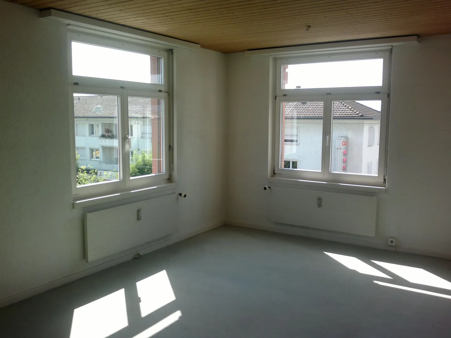 Grosszügige Arztpraxis - Foto 1 von 10