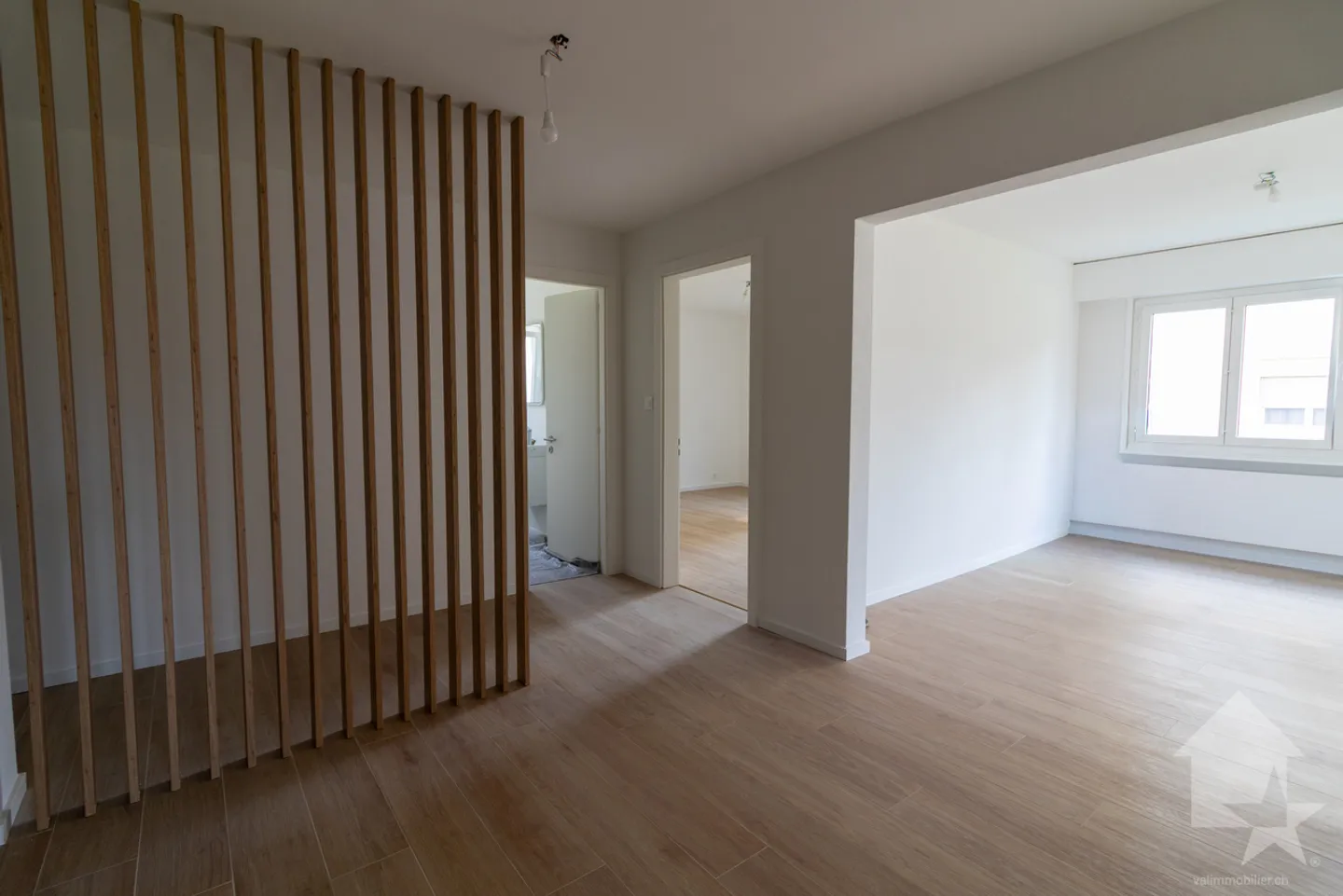 Wunderschönes 3.5-Zimmer-Apartment mit 1 Parkplatz inklusive - Foto 3 von 12