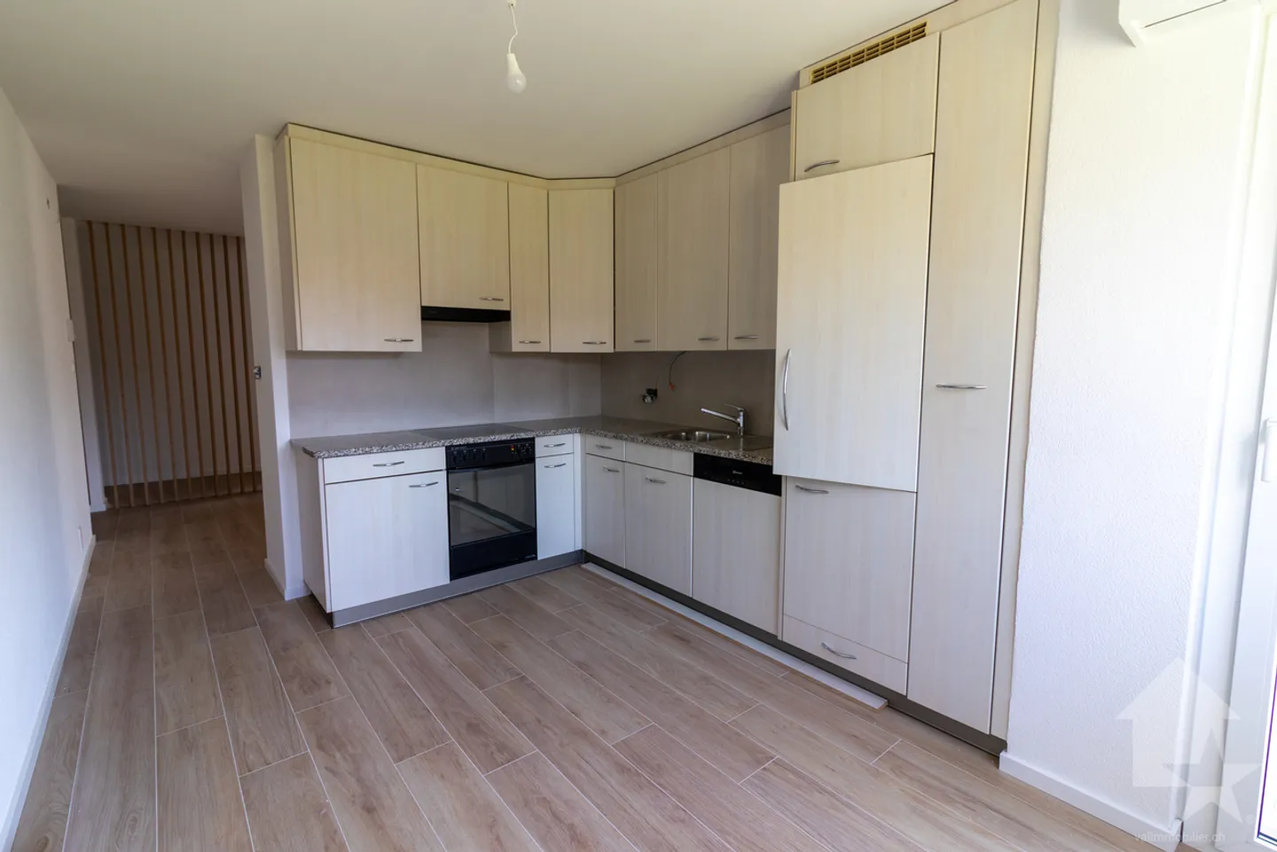 Wunderschönes 3.5-Zimmer-Apartment mit 1 Parkplatz inklusive - Foto 1 von 12