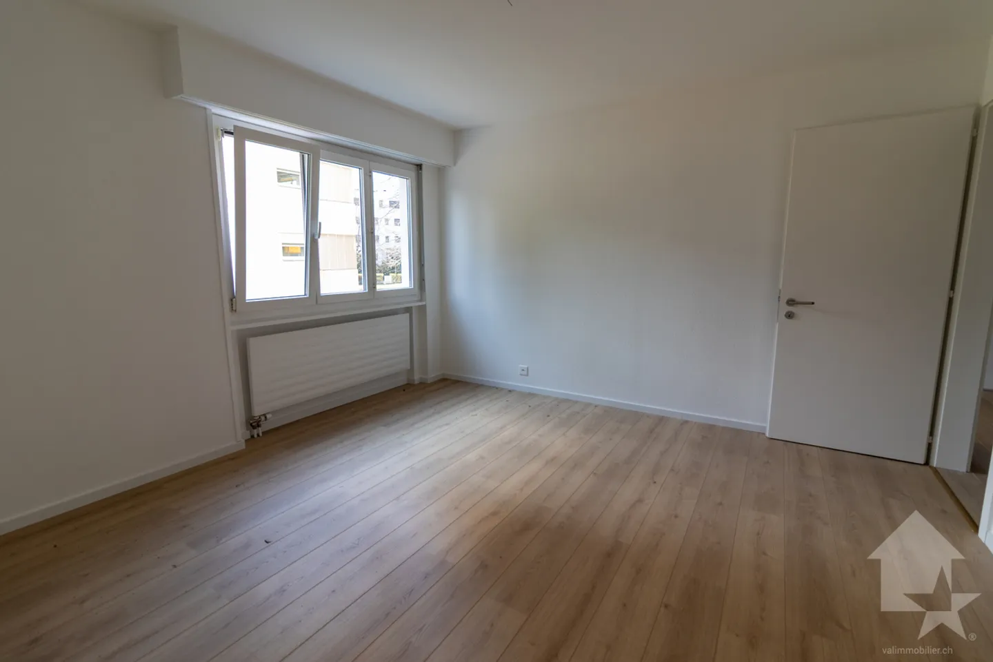 Wunderschönes 3.5-Zimmer-Apartment mit 1 Parkplatz inklusive - Foto 6 von 12