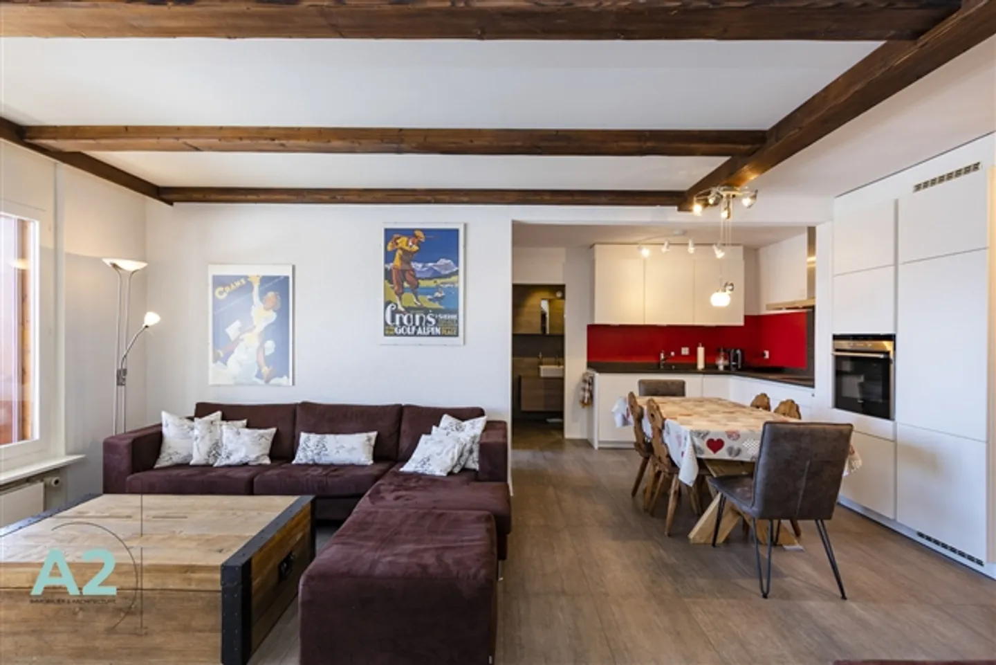 Spacious, renovated 3-room apartment with a view of the Alps - Photo 3 of 16