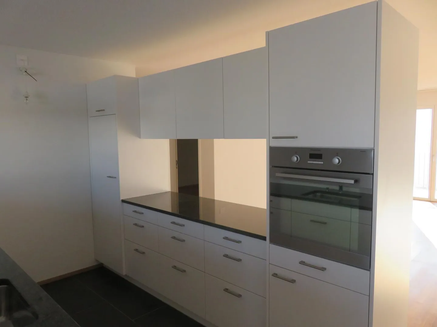 Modernes Apartment mit Balkon - Foto 5 von 13