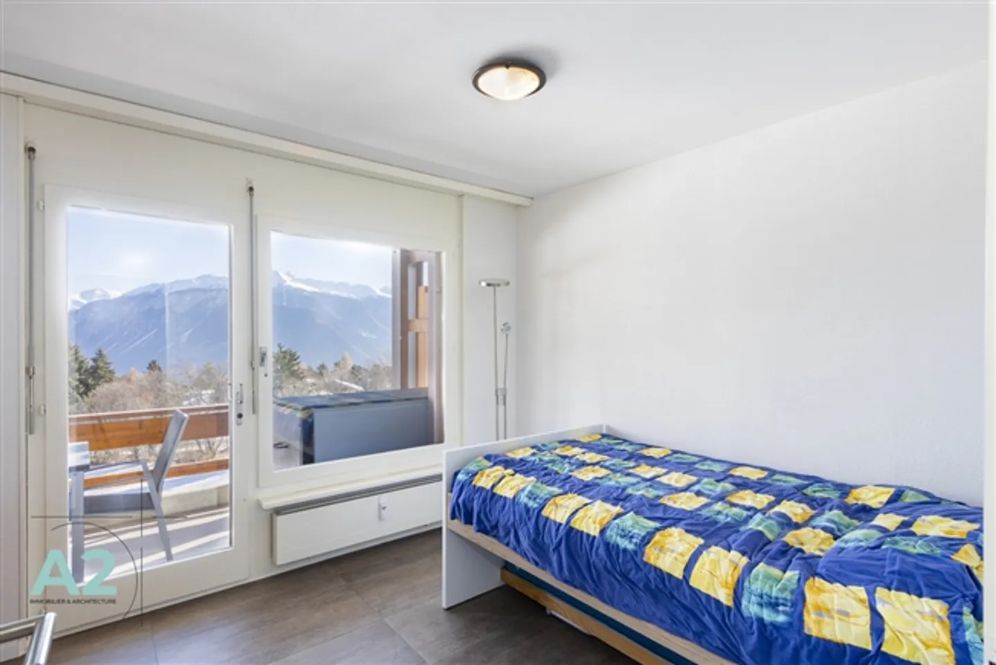 Spacious, renovated 3-room apartment with a view of the Alps - Photo 9 of 16