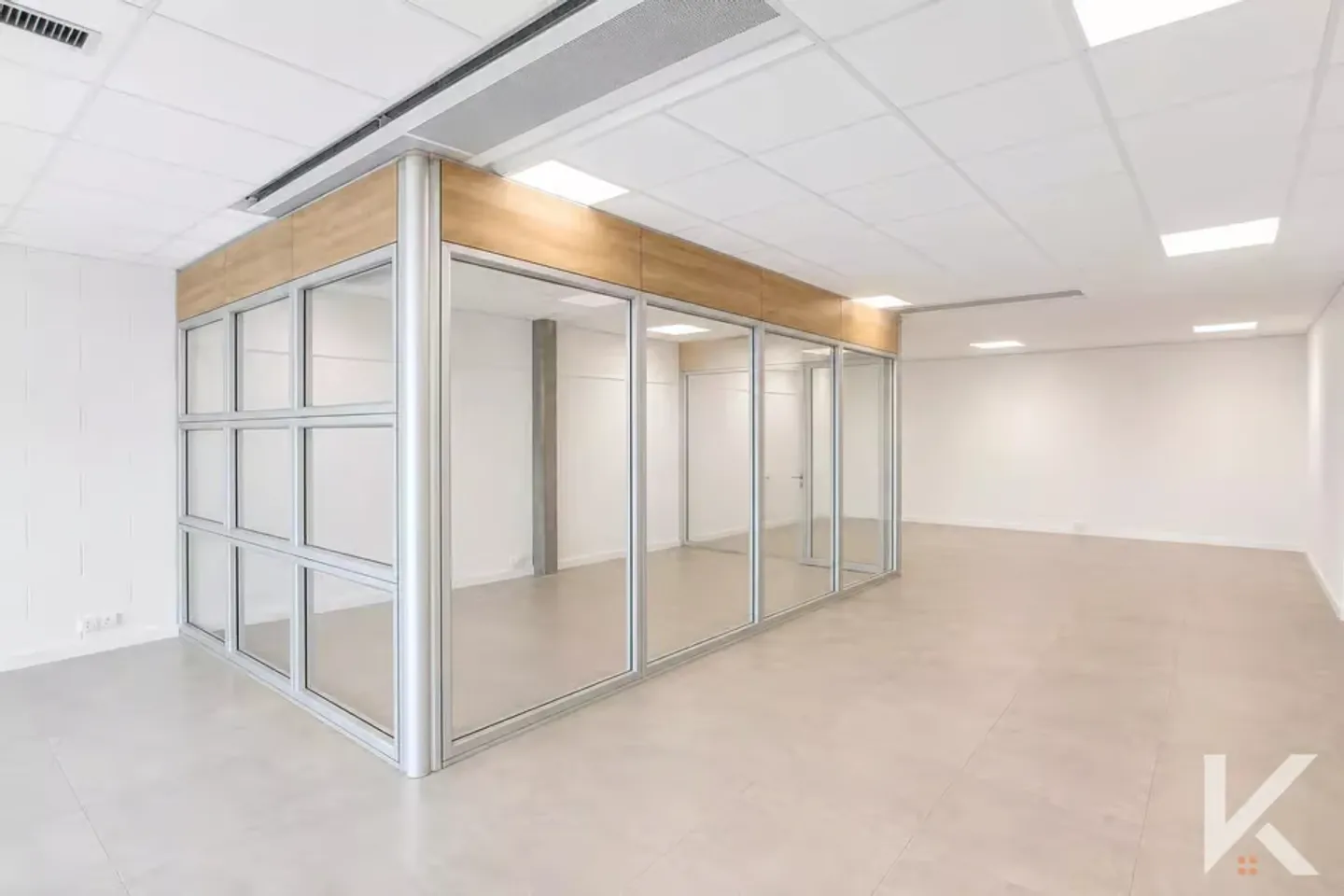 Ufficio idealmente situato a Monthey - Foto 2 di 12