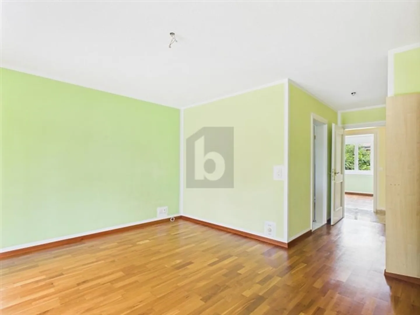 "NO LONGER AVAILABLE" - Photo 4 of 6