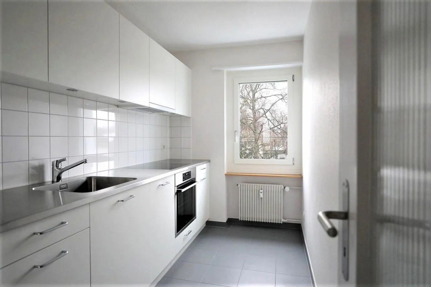 Moderne 3.5-Zimmer Wohnung - Foto 2 von 9