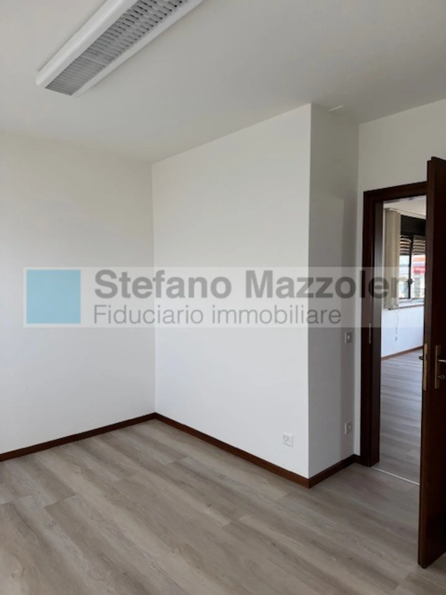 CAMORINO - Central area - Commercial space - Photo 5 of 5
