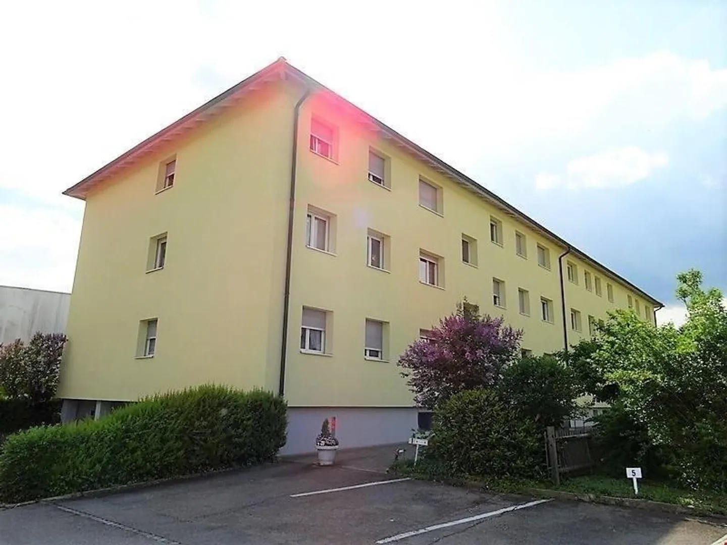 Geräumige Wohnung in ruhiger Lage - Foto 1 von 7