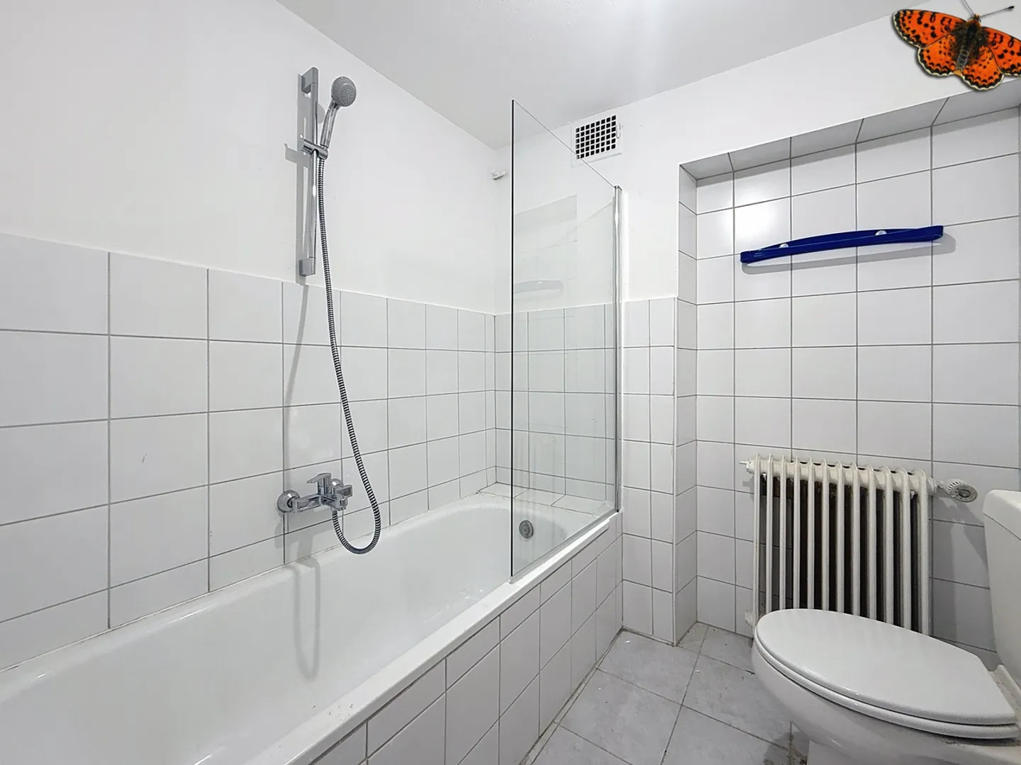 "2.5 PIECES with Stamp// 2.5-Room Apartment with Charm" - Photo 7 of 8