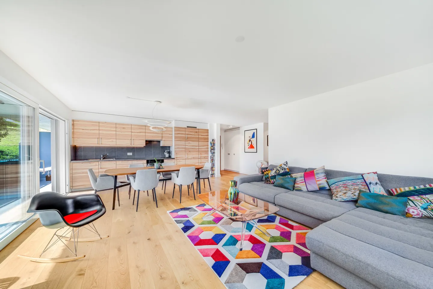 Appartement Charmant avec Balcon - Photo 3 sur 13