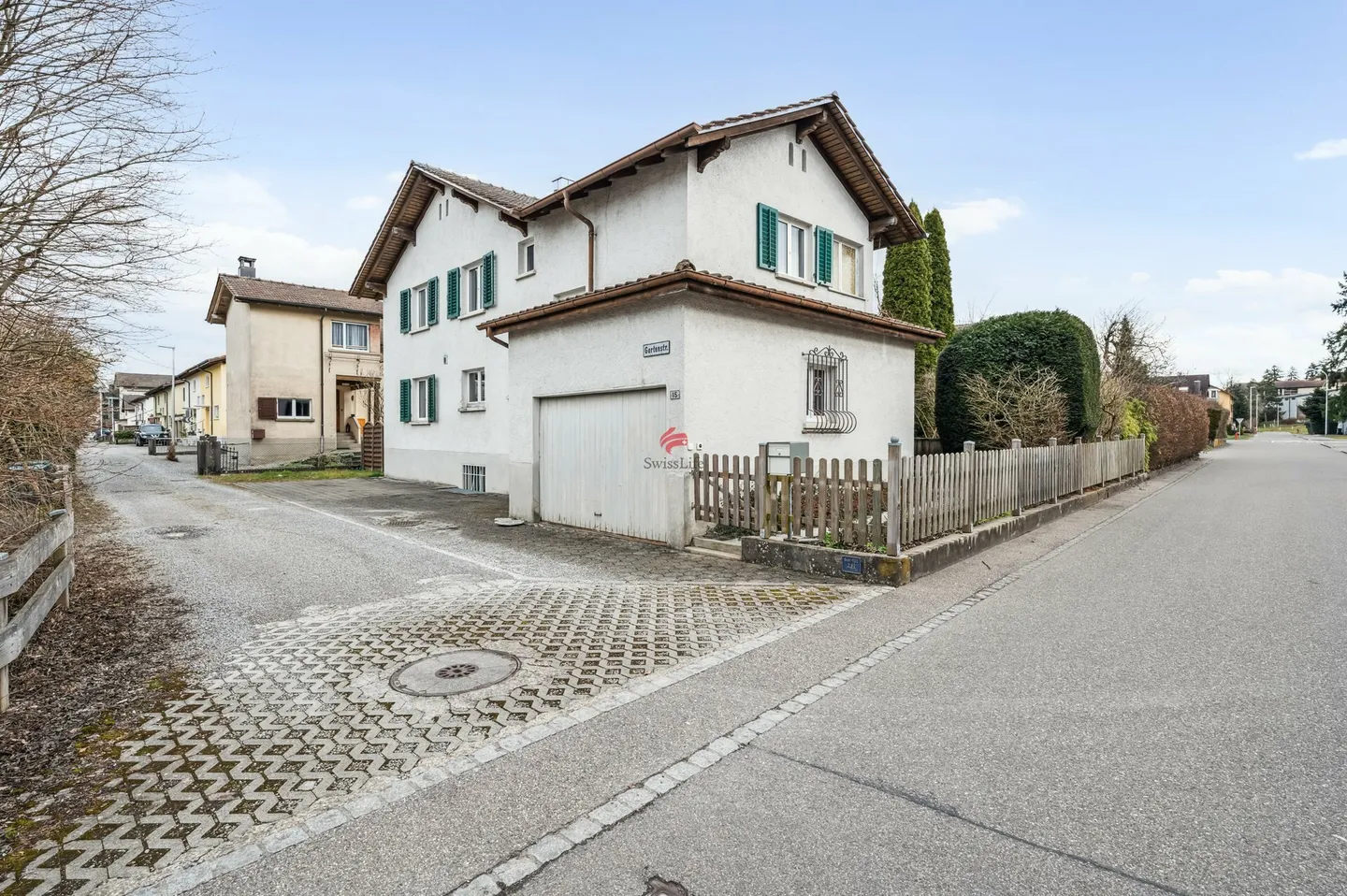 Casa unifamiliare con riserva di terreno edificabile e progetto di costruzione - Foto 3 di 13