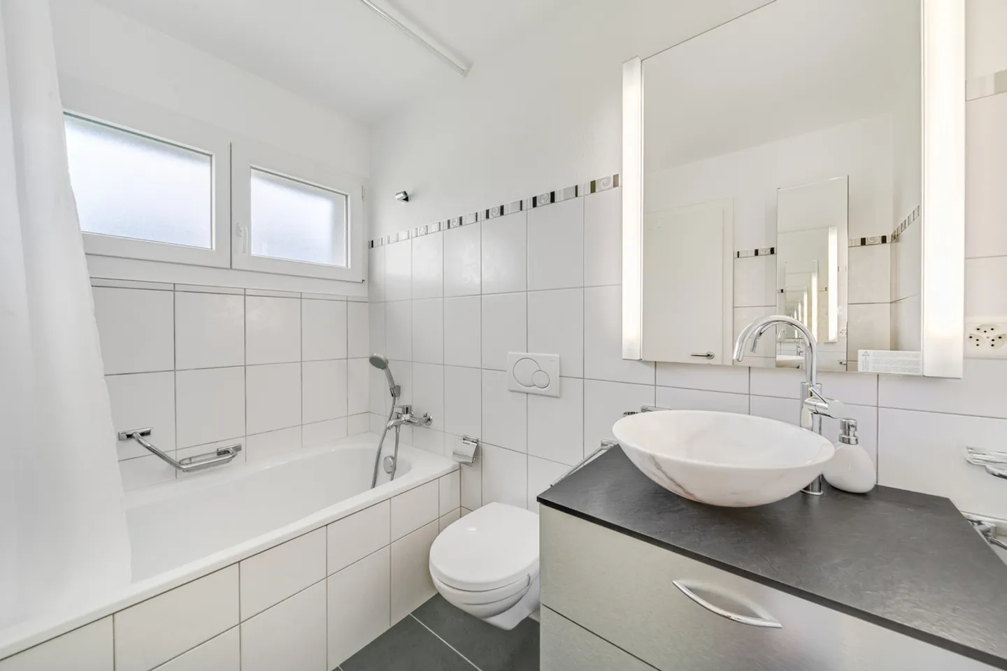Appartement Charmant avec Balcon - Photo 5 sur 13