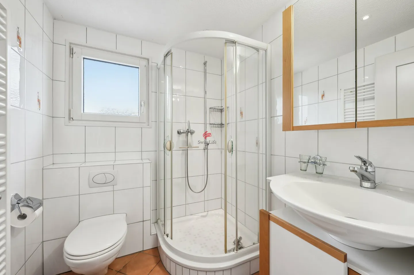 Casa unifamiliare con riserva di terreno edificabile e progetto di costruzione - Foto 8 di 13