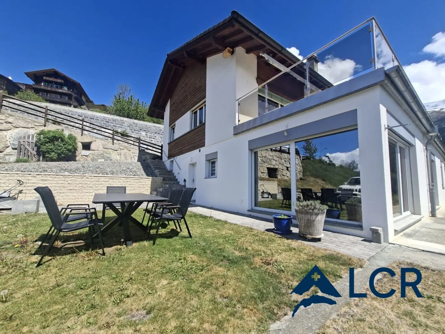 Magnifica casa situata a Mase, un magnifico villaggio in assoluta calma e con vista mozzafiato - Foto 1 di 13