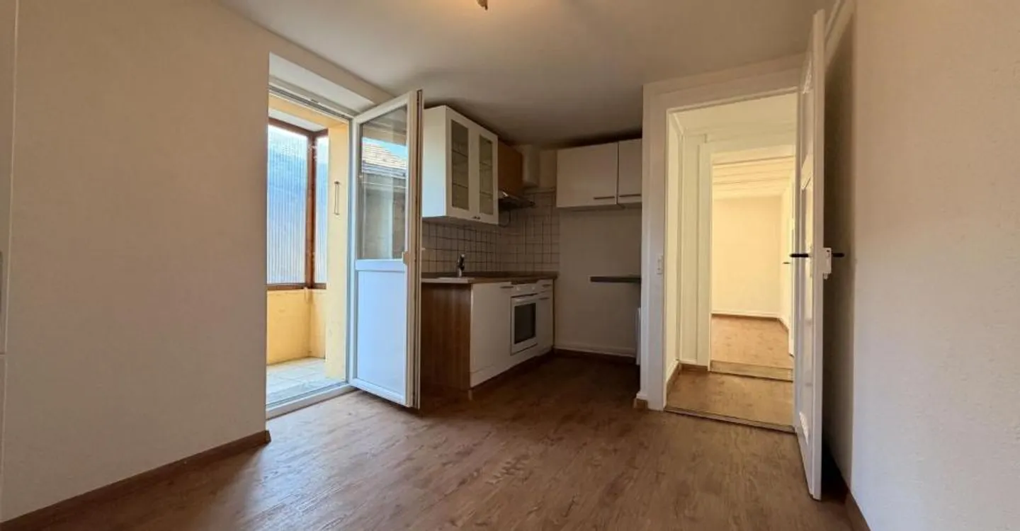 Appartement de 2,5 pièces au coeur de Fully - Foto 3 di 9