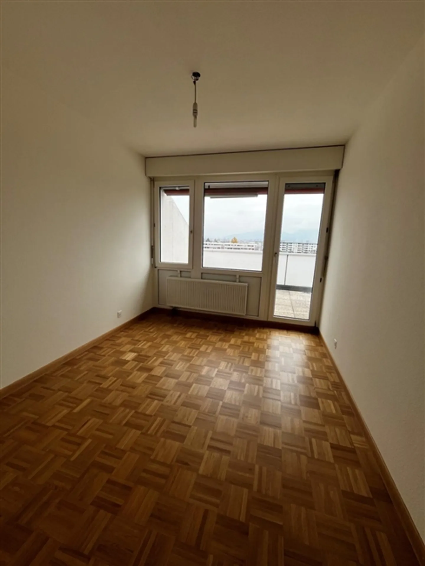 4 Rooms in the Attic with Large Terrace - Photo 6 of 9