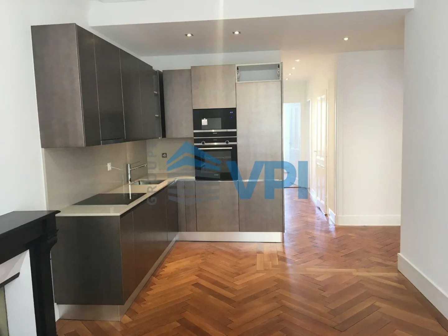 Appartamento di 4 stanze con charme - Foto 1 di 8