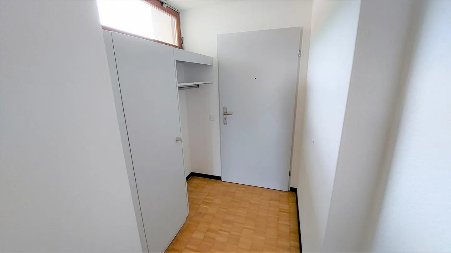 Ottimo appartamento con balcone, nel centro di Lengnau - Foto 7 di 10