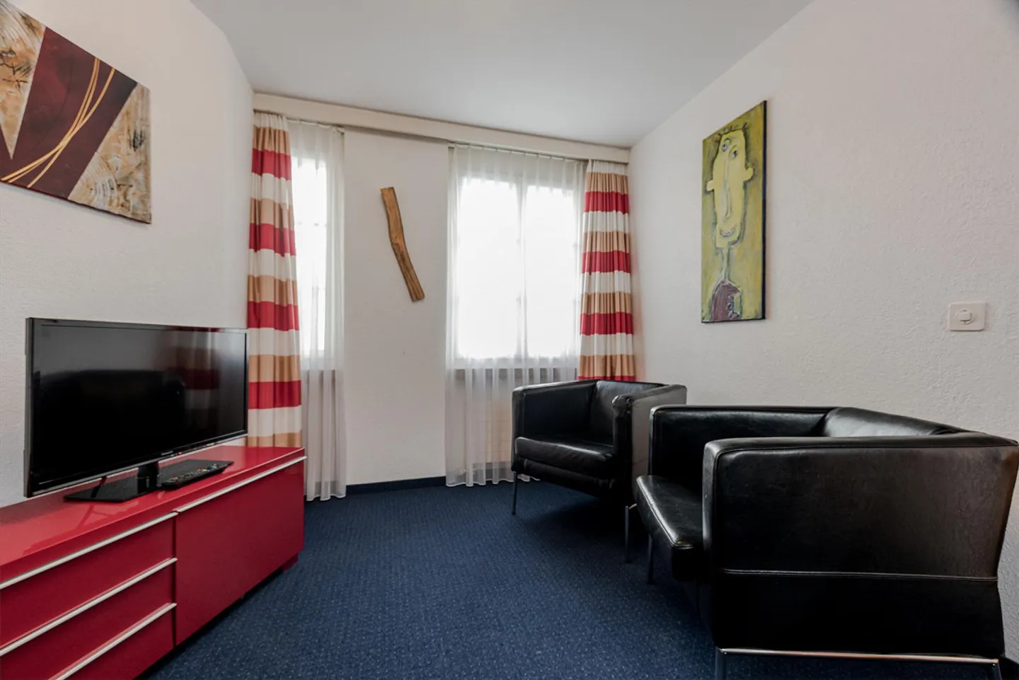 Furnished Studio - Photo 6 of 7