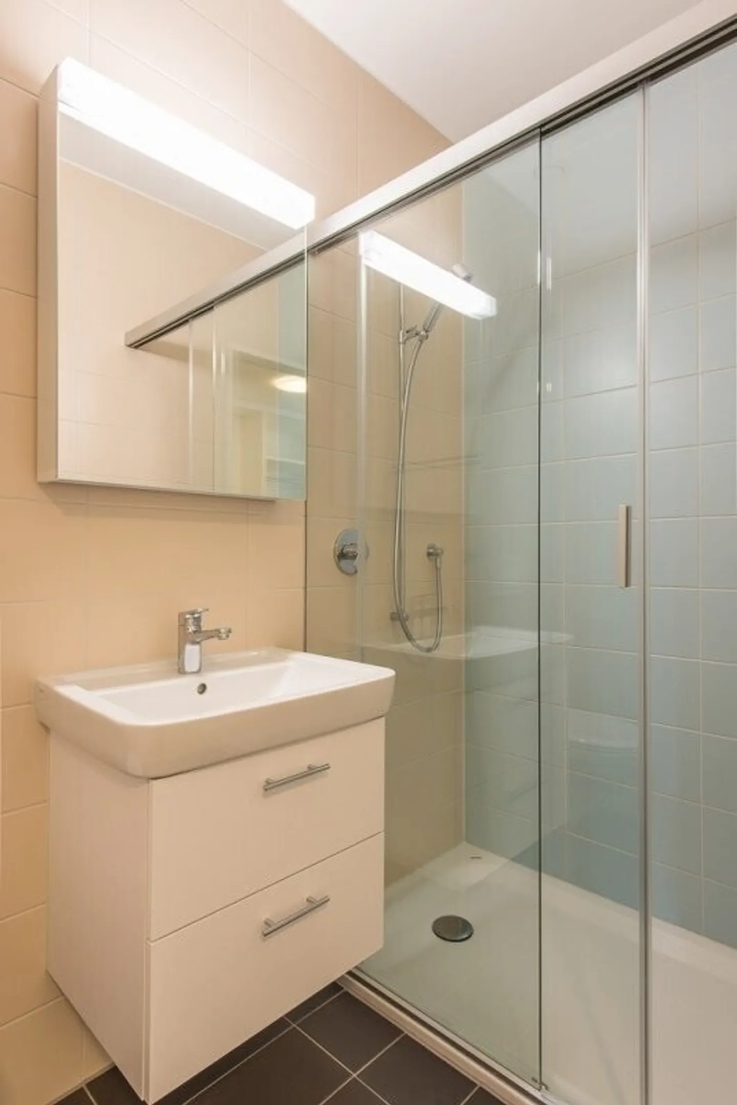 Moderne 3.5-Zimmerwohnung - Foto 5 von 6