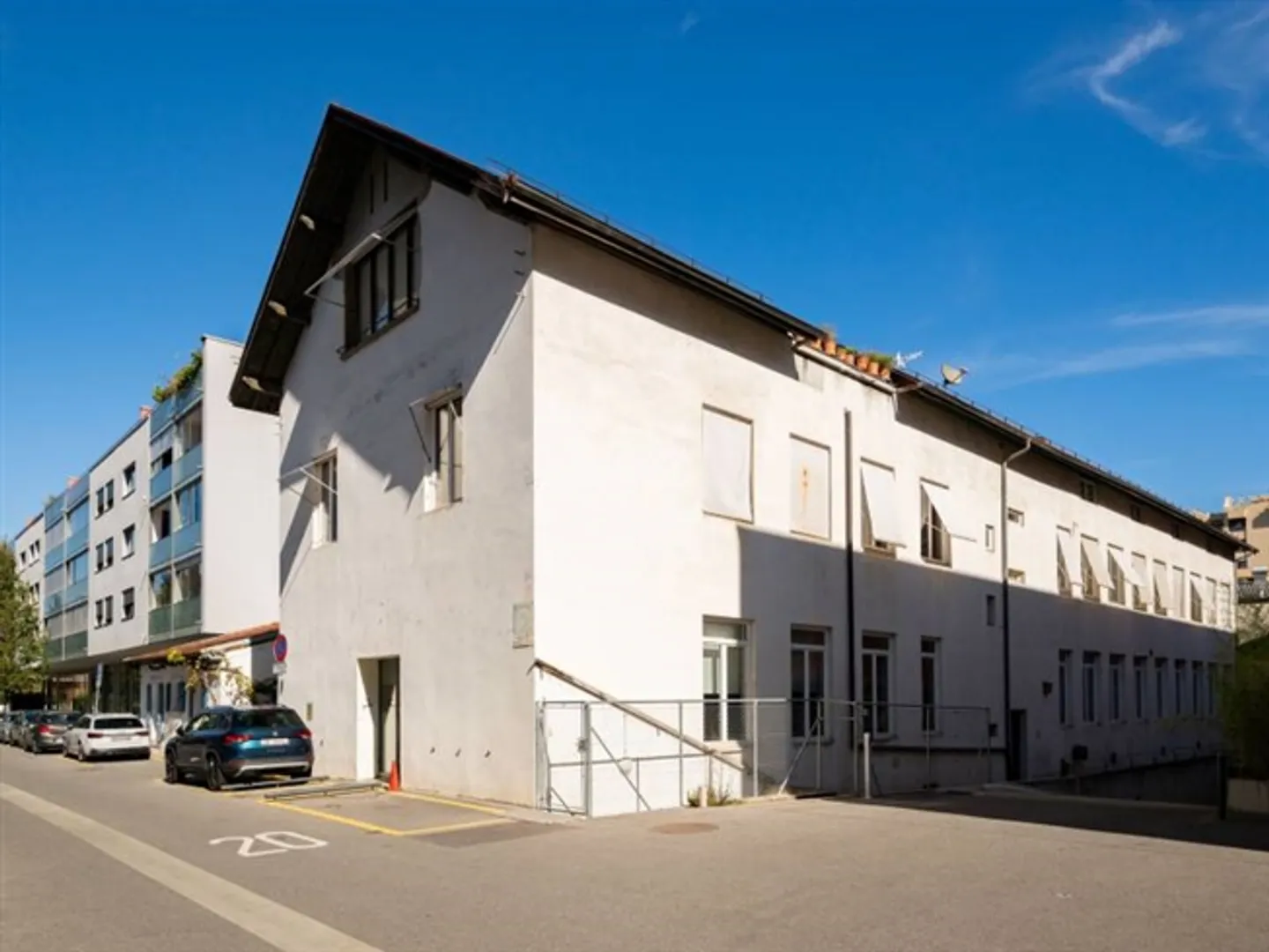 Spacious Offices - Carouge GE - Photo 1 of 7