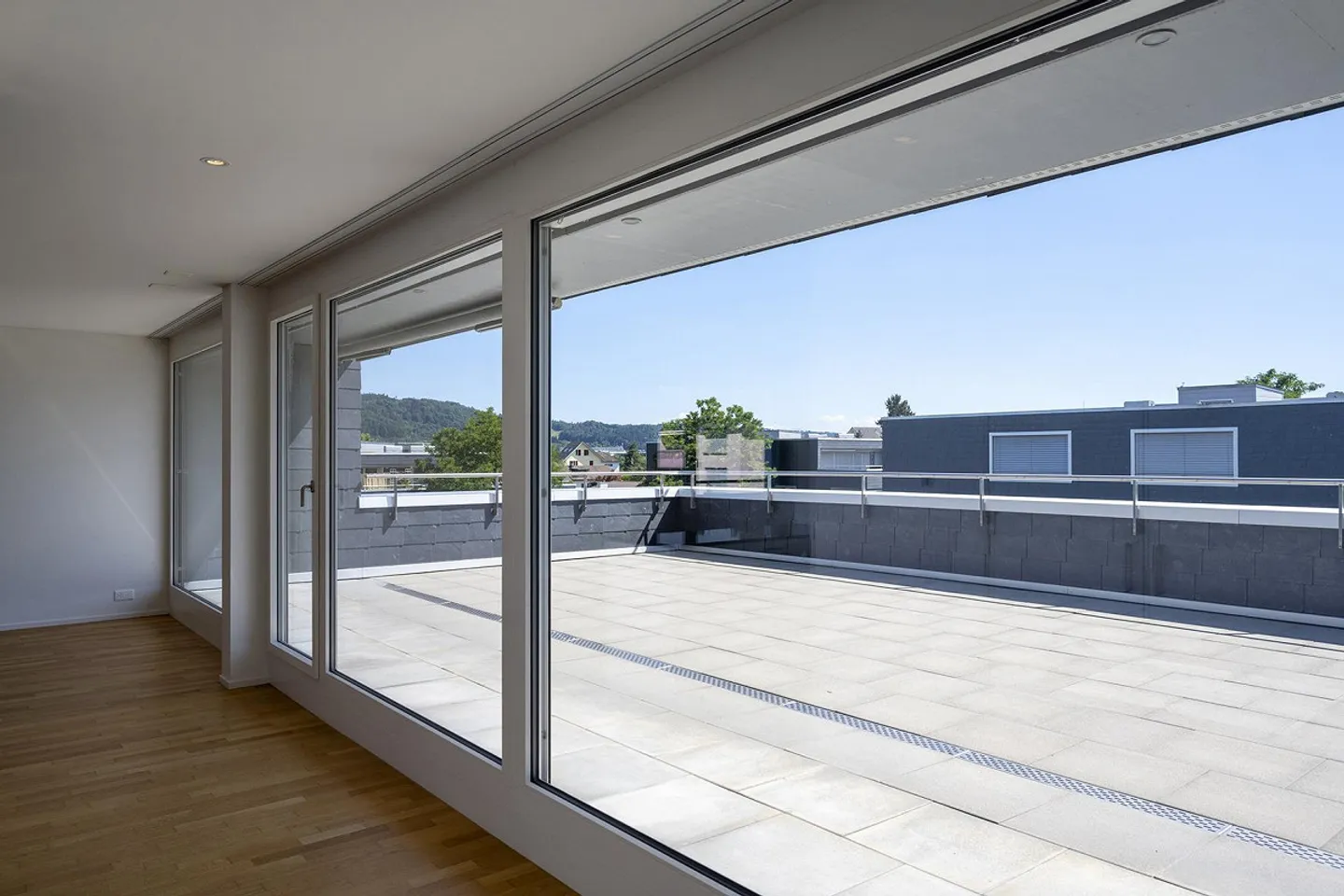 Living Above the Rooftops - Photo 5 of 7
