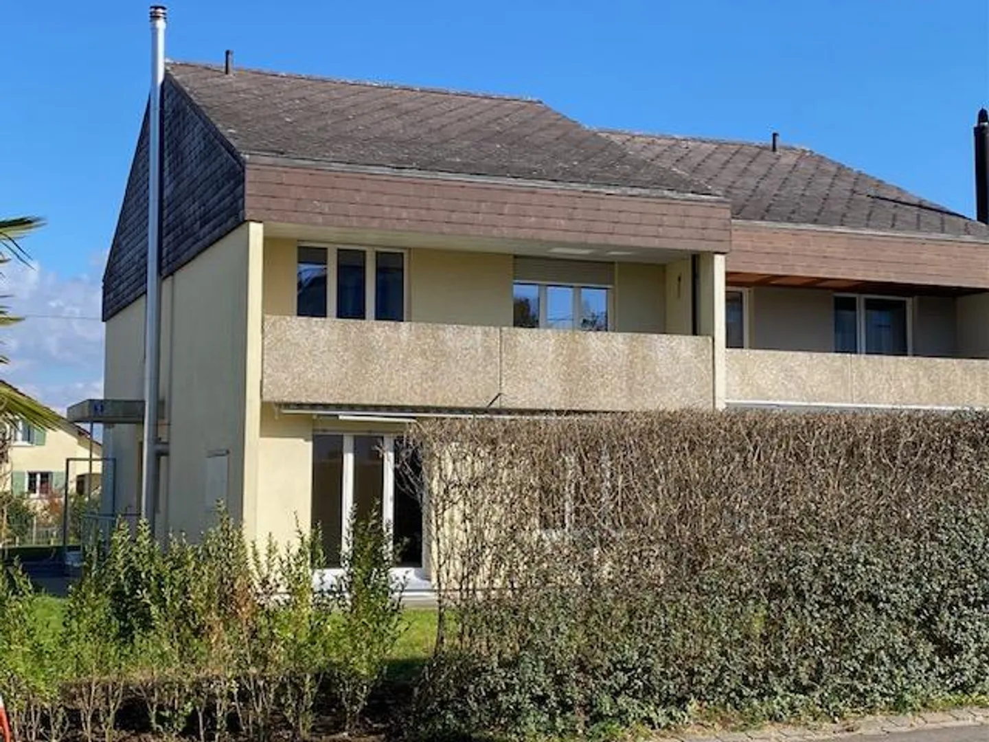 5.5 Semi-Detached Family House - Photo 2 of 24