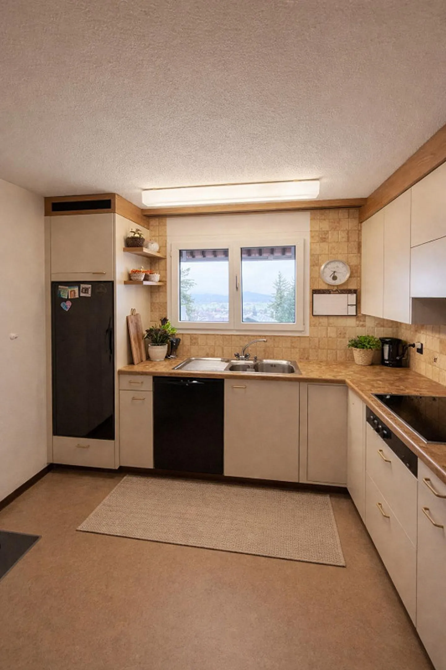 Peace, Comfort and Sun Combined: Attractive 3.5-Room Apartment in R... - Photo 2 of 7