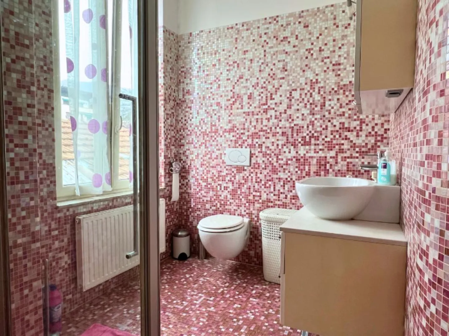 Ampia casa plurifamiliare con autorimessa a Balerna - Foto 11 di 13