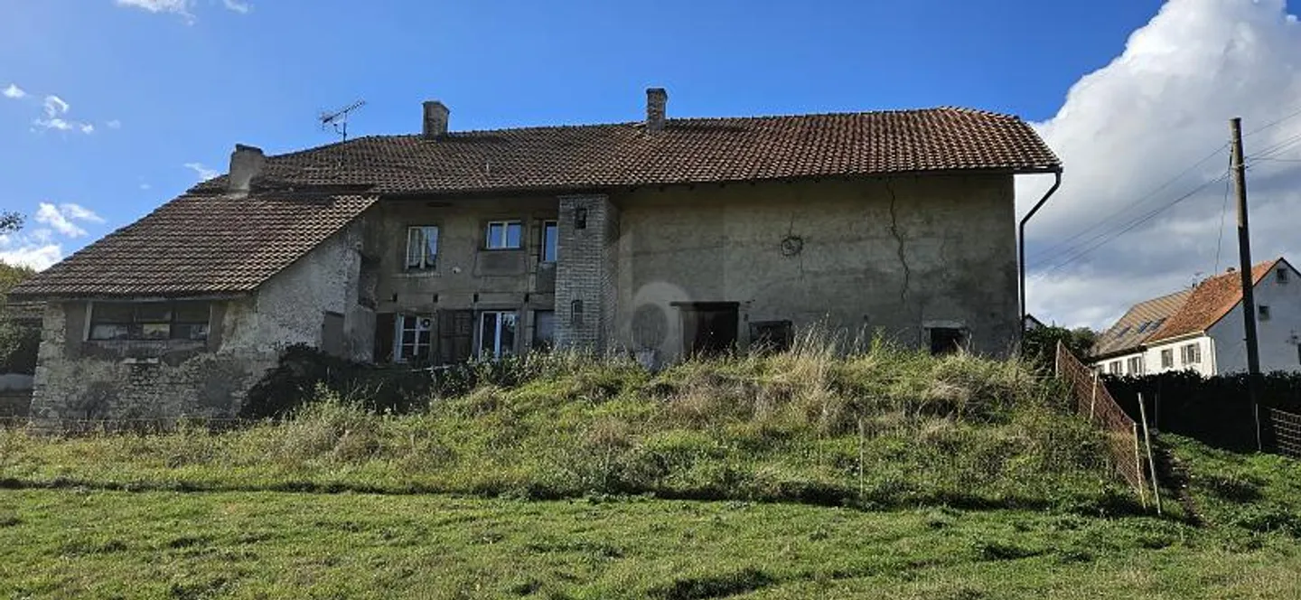 GRANDE POTENZIALE SU UN TERRENO DI 2400 M² - Foto 3 di 6