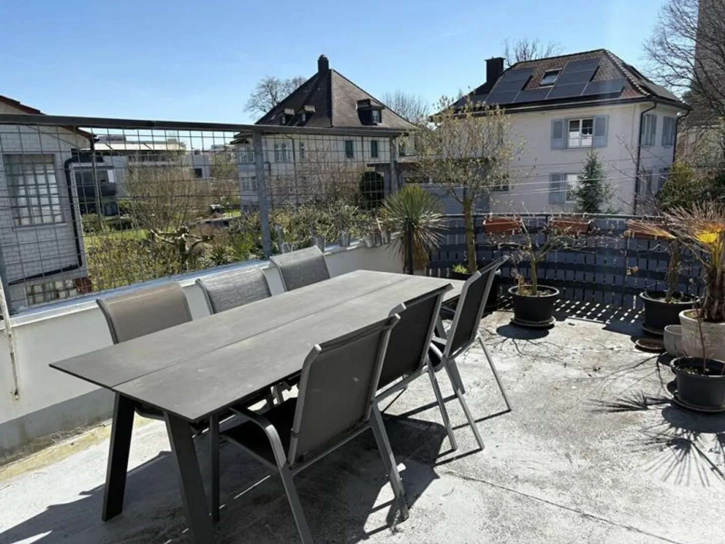 Living with added value: charming 4.5-room apartment combines quiet location with central accessibility - Photo 11 of 16