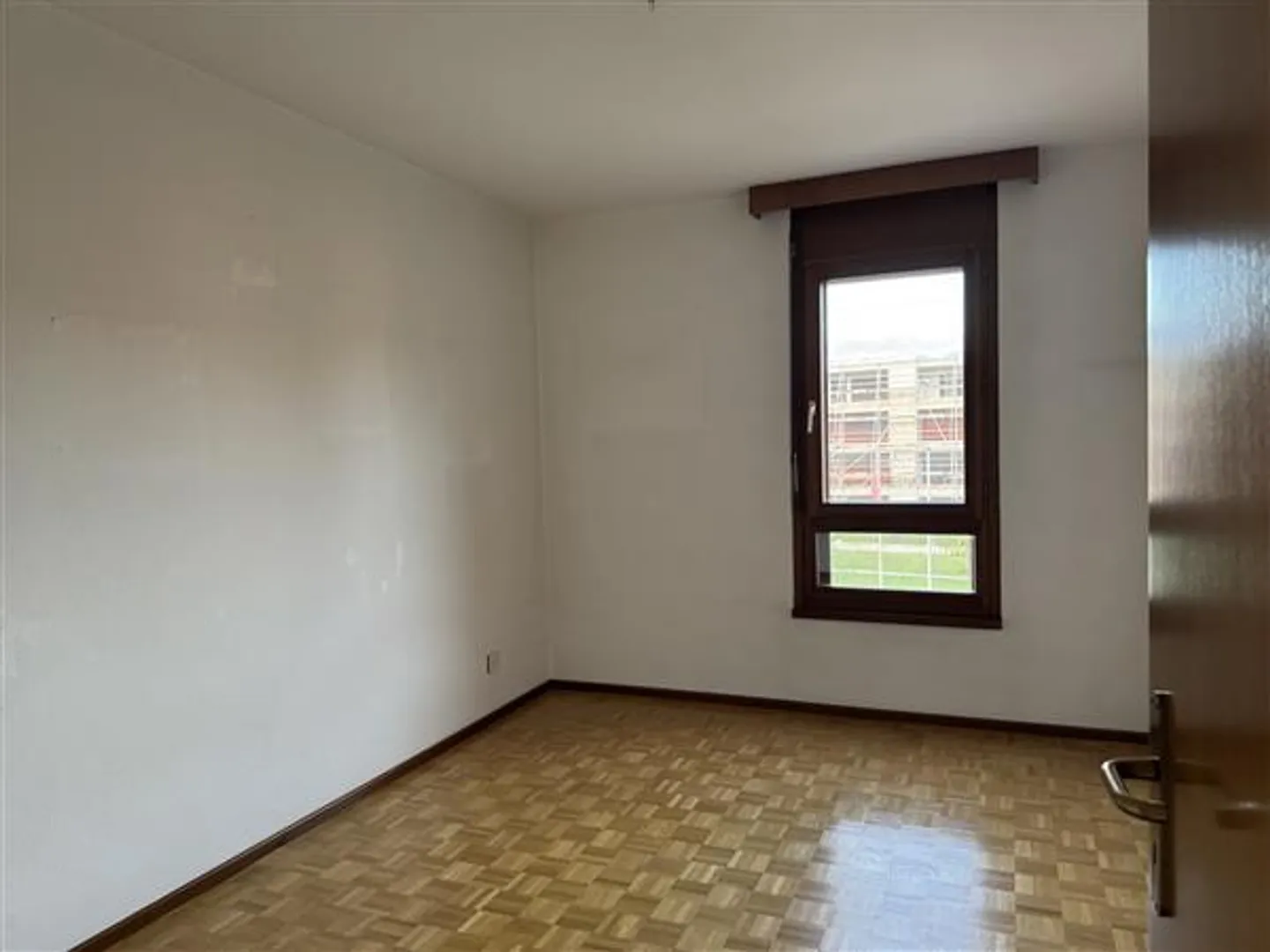 Caslano: 4.5 Room Apartment - Photo 6 of 11
