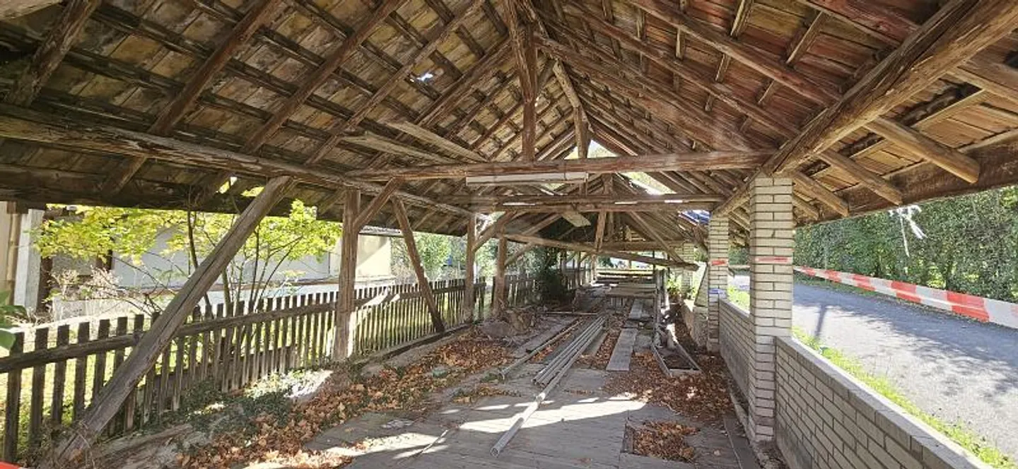 GRANDE POTENZIALE SU UN TERRENO DI 2400 M² - Foto 5 di 6