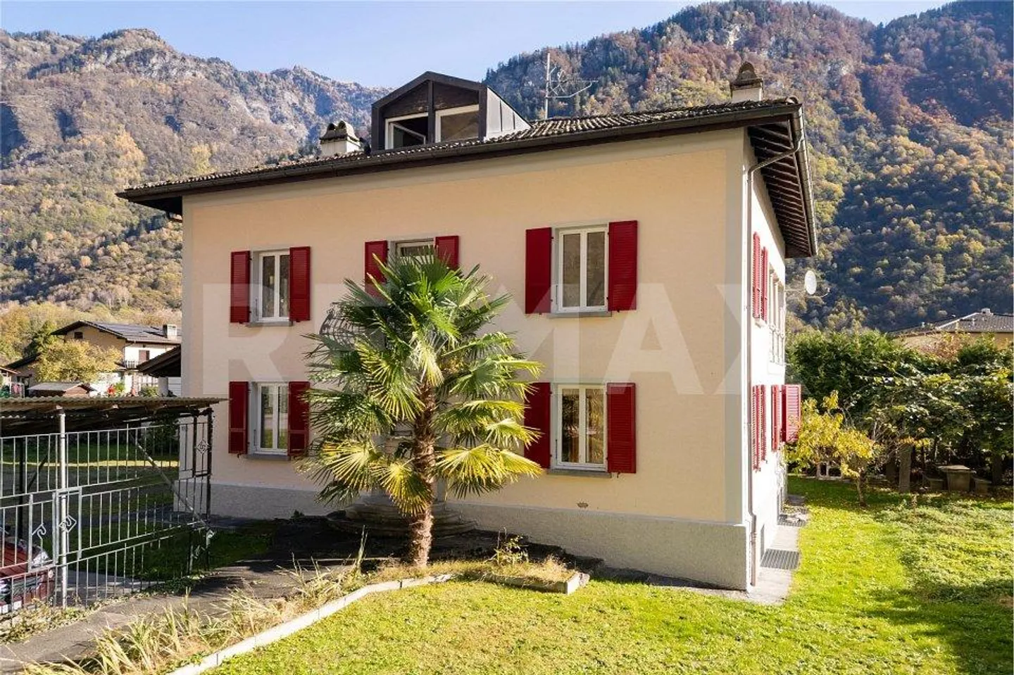 Haus mit 4 Wohnungen - Foto 1 von 13