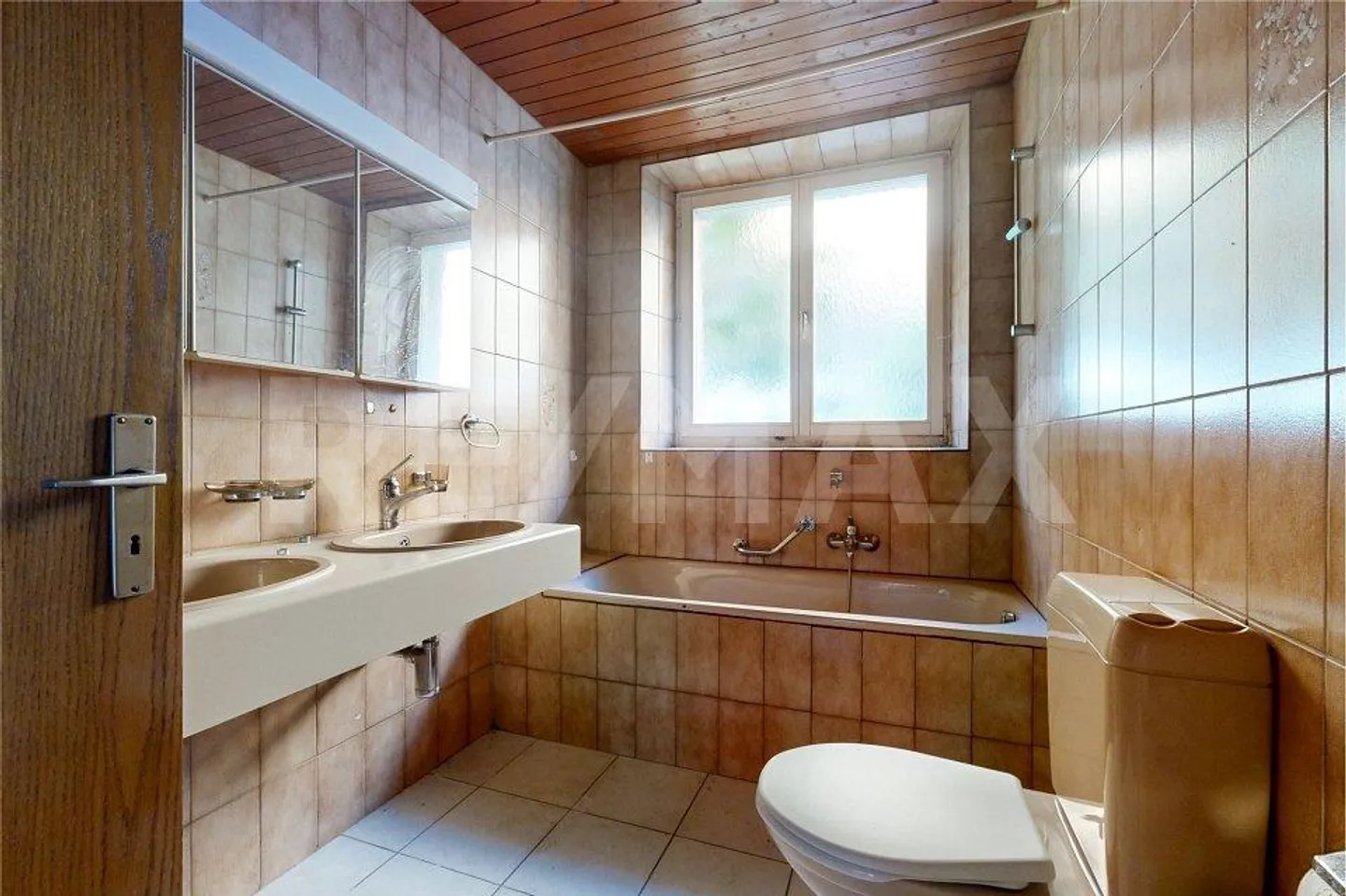 Haus mit 4 Wohnungen - Foto 6 von 13