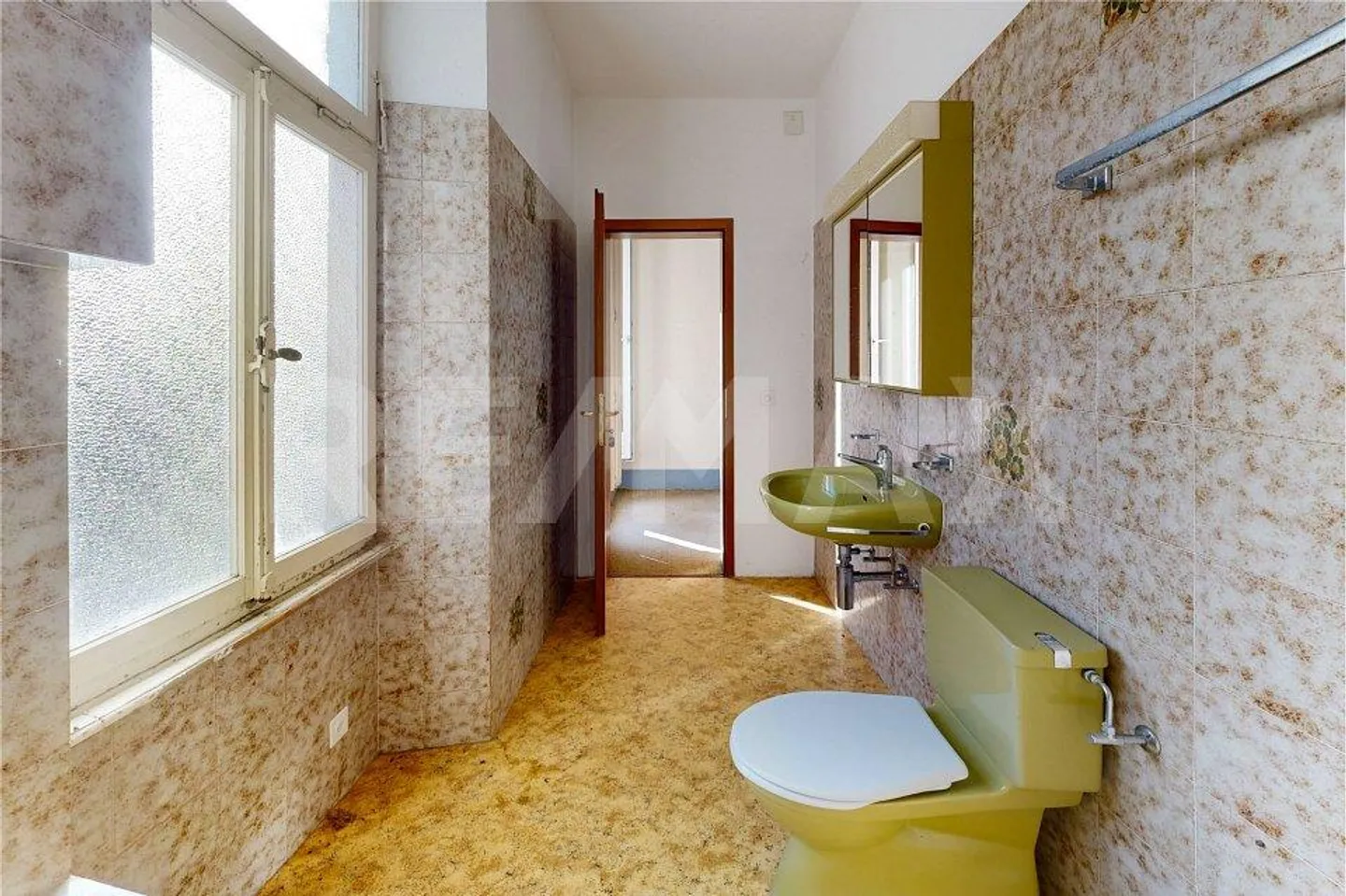 Haus mit 4 Wohnungen - Foto 11 von 13