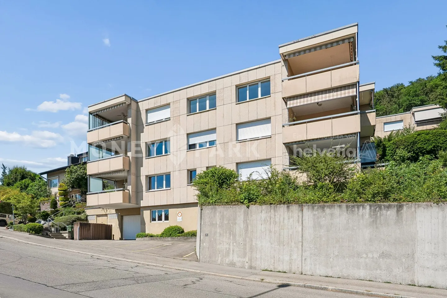 Appartement 2,5 pièces avec balcon ensoleillé et plan d'étage bien pensé - Photo 1 sur 10