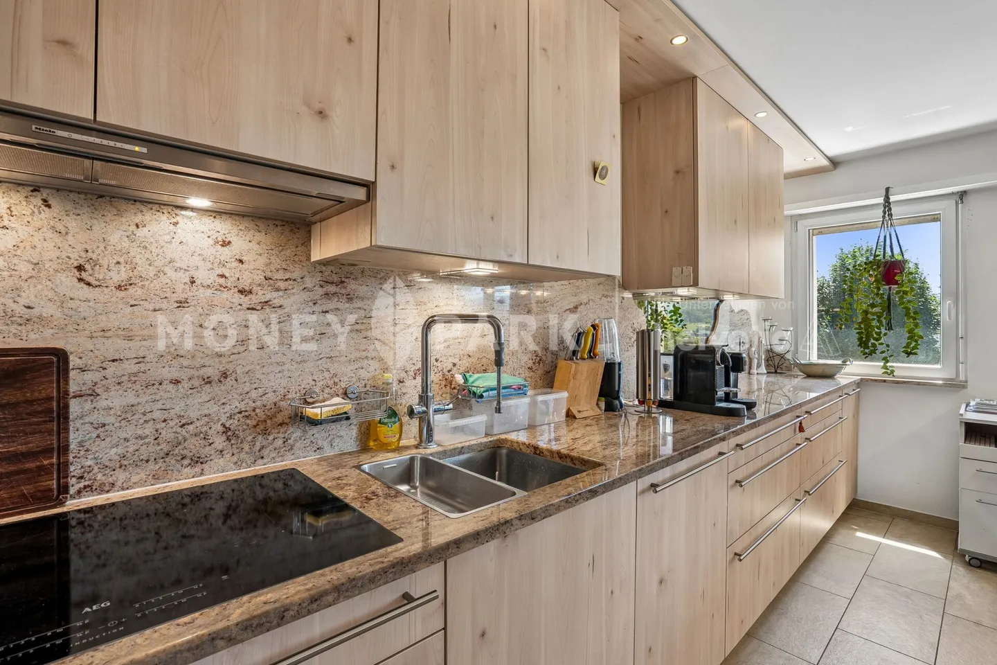Appartement 2,5 pièces avec balcon ensoleillé et plan d'étage bien pensé - Photo 6 sur 10