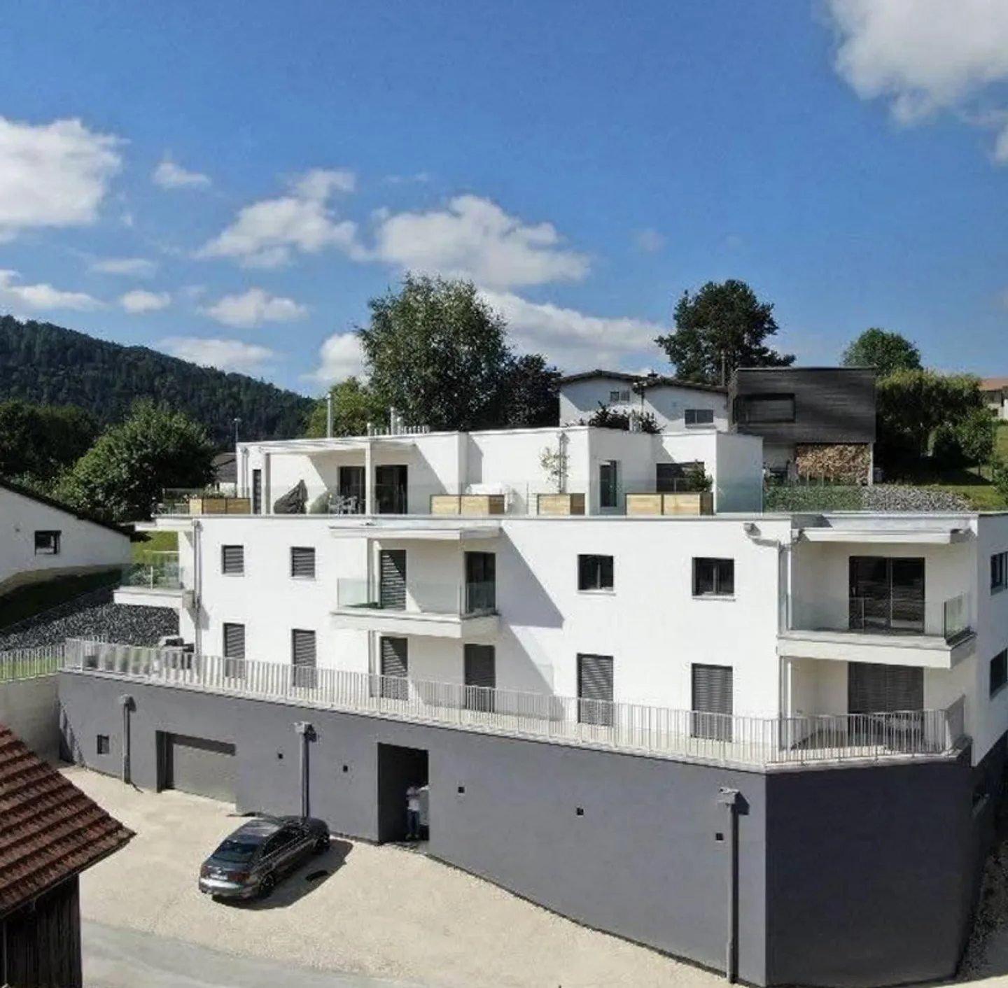 Lease Takeover Modern 3.5 Room Apartment - Photo 1 of 9